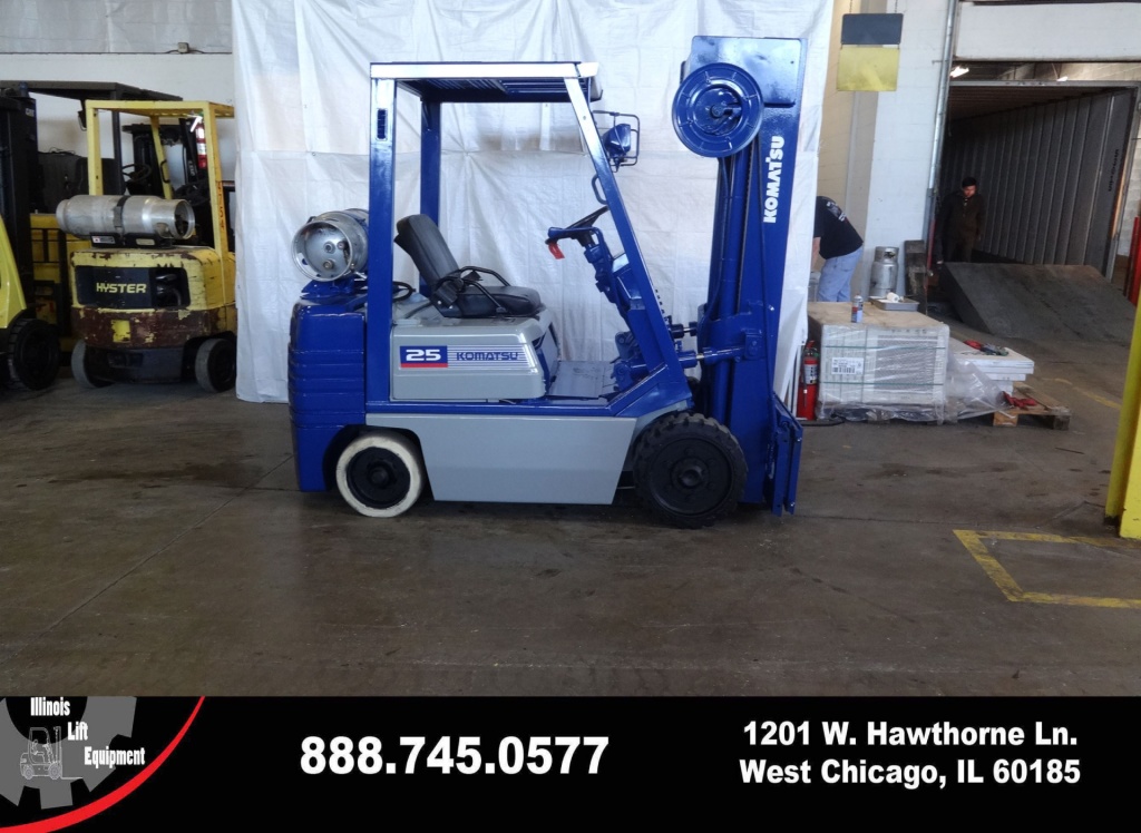 Komatsu FG25ST-11 Forklift on Sale in California