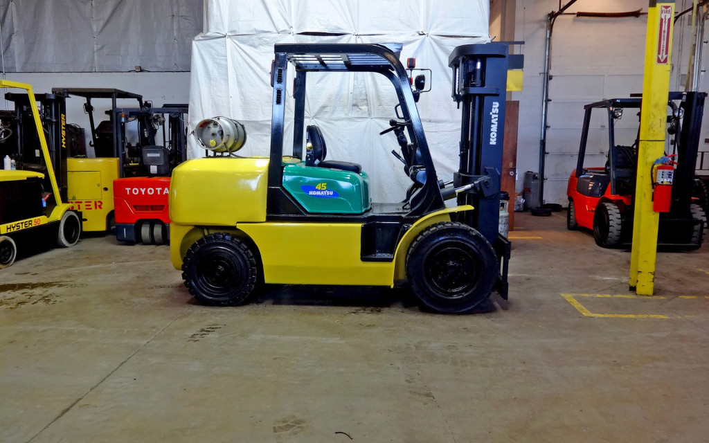  2005 Komatsu FG45T-8 Forklift on Sale in California