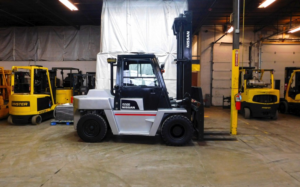  2005 Nissan VF05H70V Forklift on Sale in California