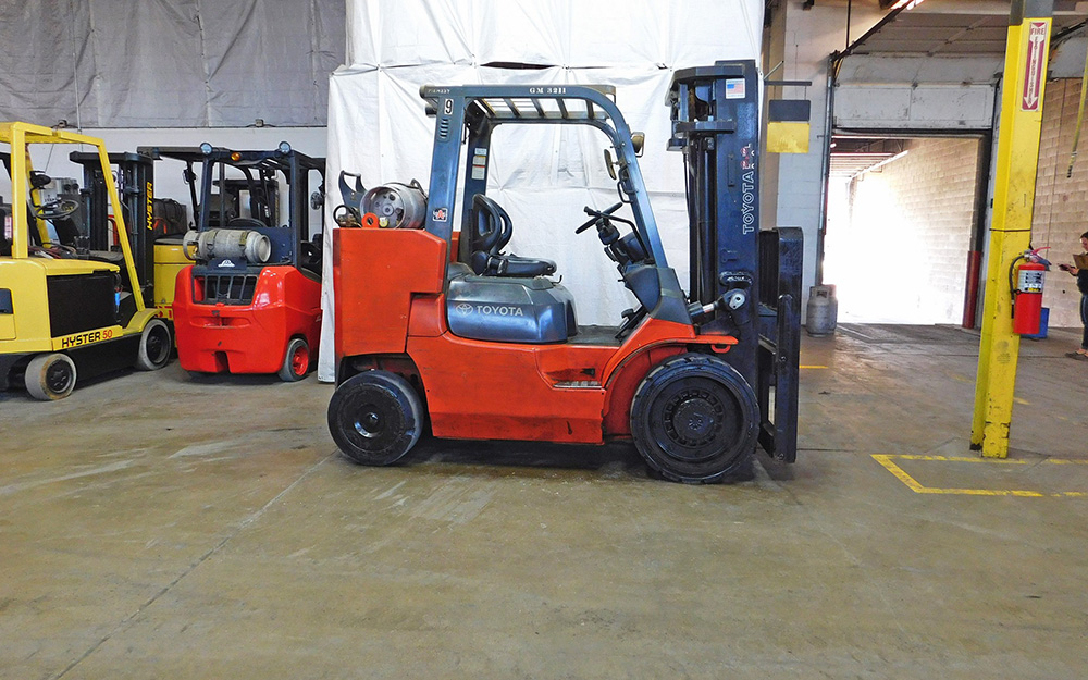  2012 Toyota 7FGCU55-BCS Forklift on Sale in California