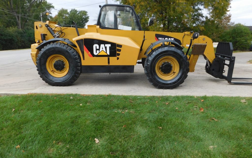  2010 Caterpillar TH514 Telehandler on Sale in California