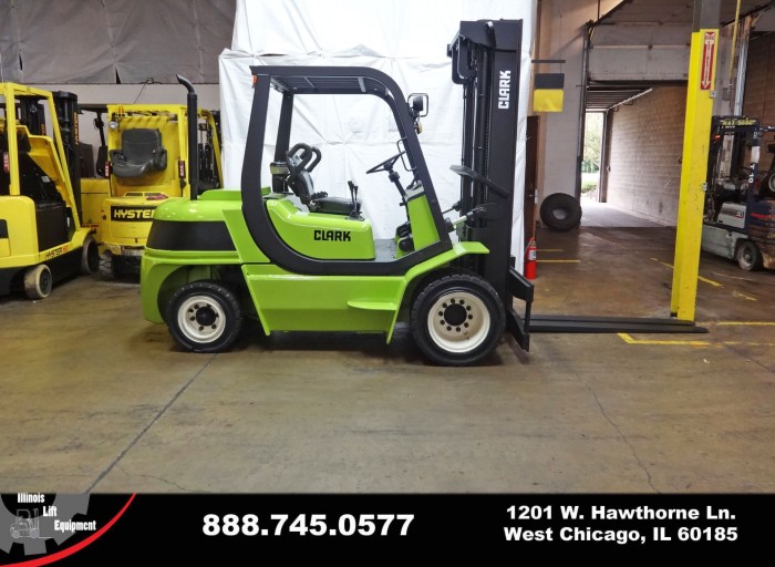 2003 Clark CMP50S Forklift on Sale in California