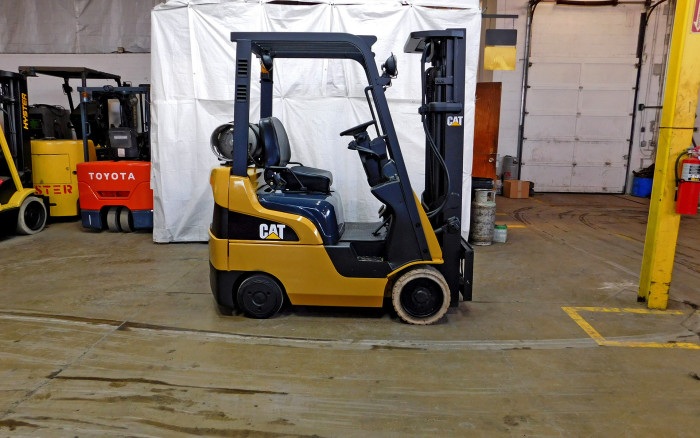 2006 Caterpillar C3000 Forklift on Sale in California