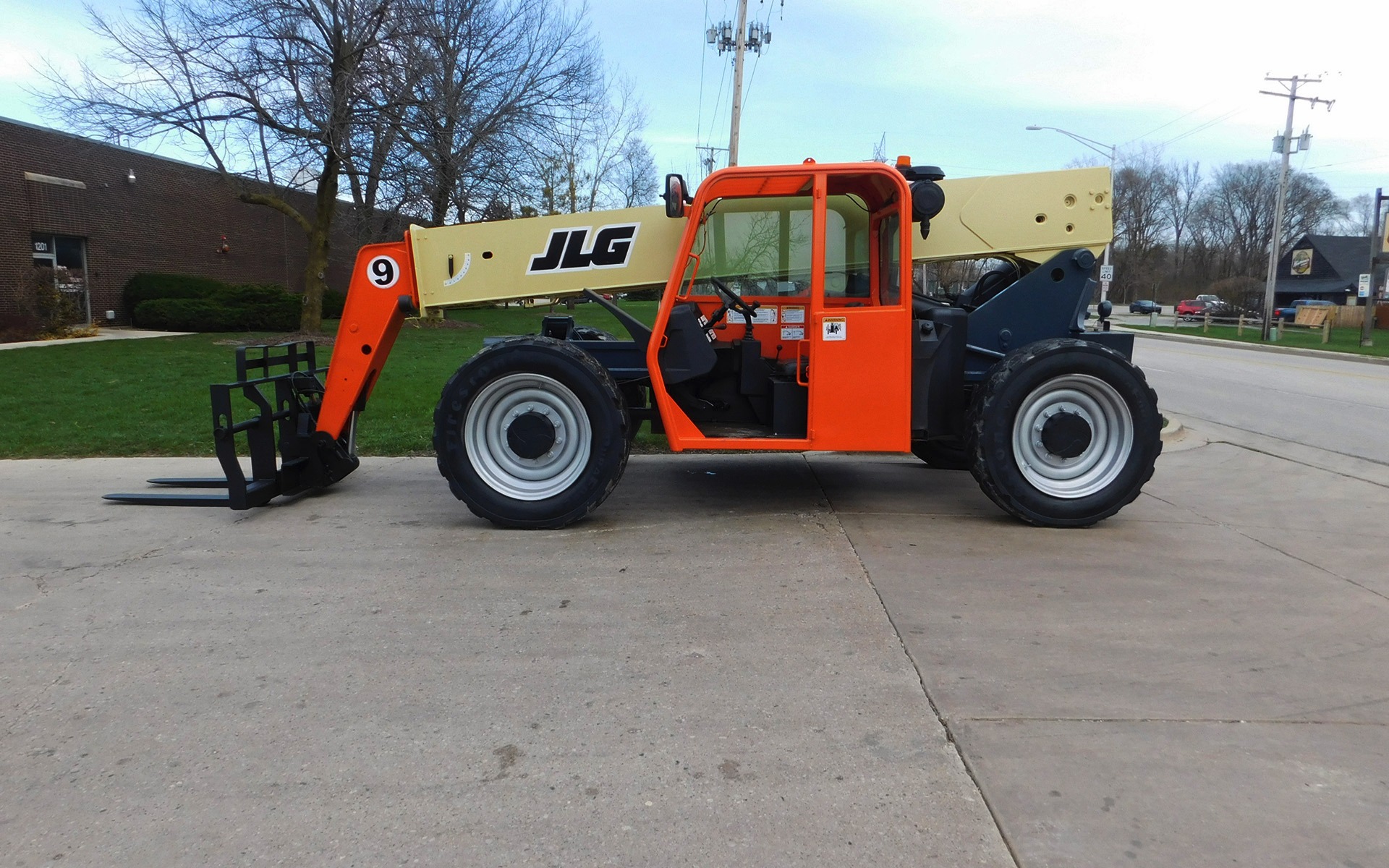 2010 JLG G9-43A Telehandler on Sale in California