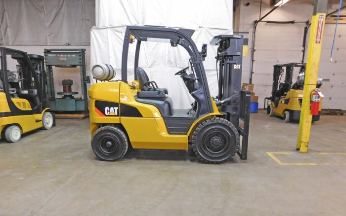 2011 Caterpillar P8000 Forklift on Sale in California